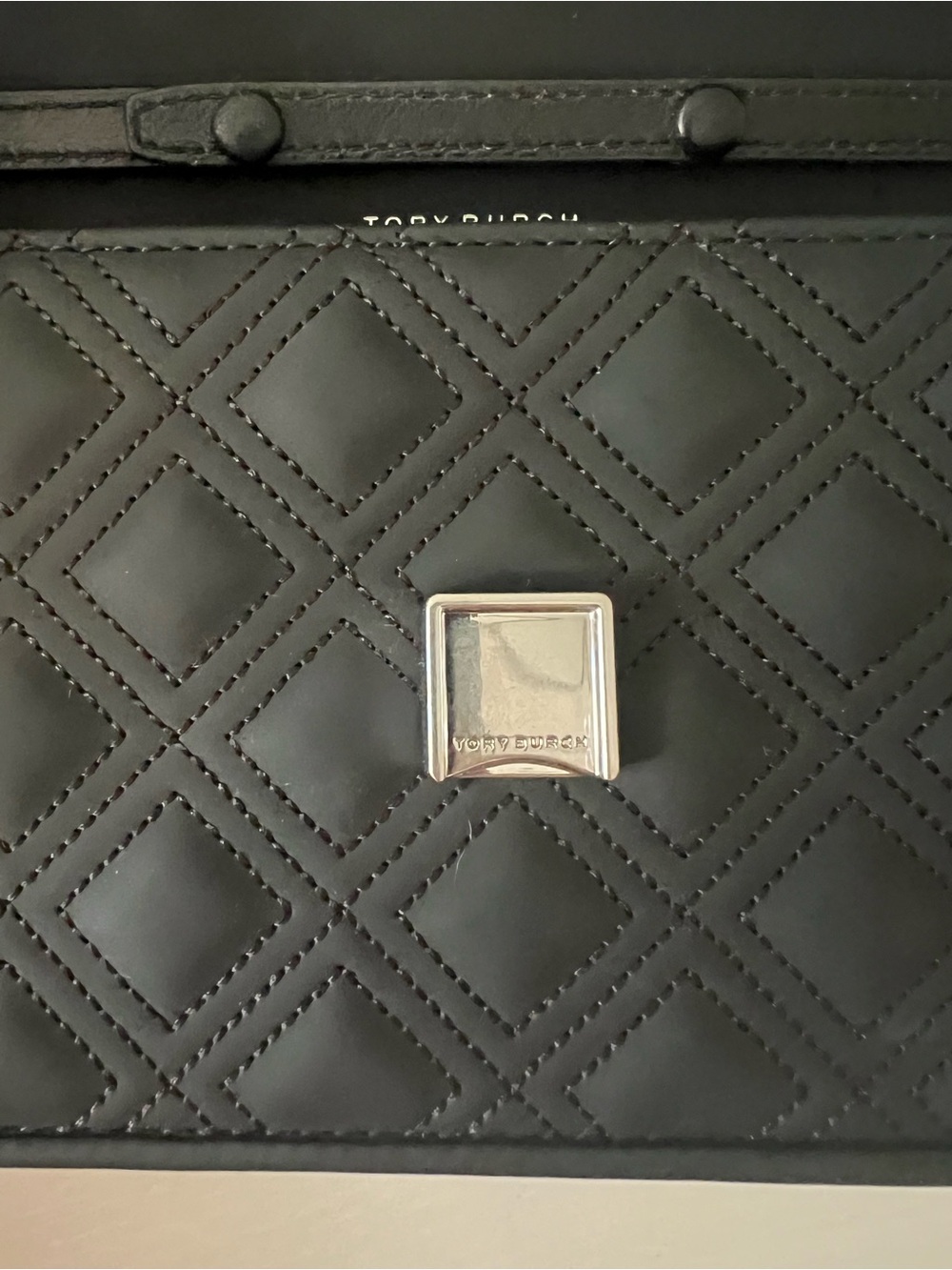 Tory Burch Fleming Matte Wallet on Chain / Crossbody – Black - Picture 13 of 16